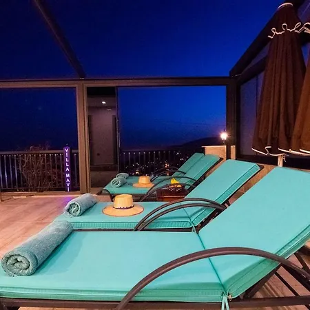 Private Mavi Villa
