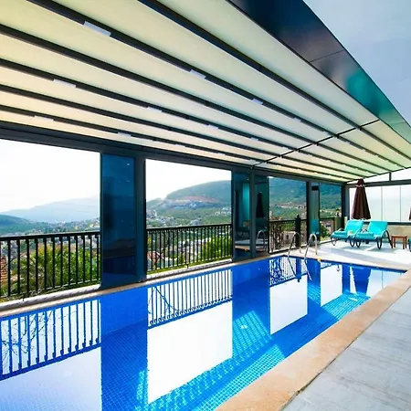 Private Mavi Kalkan