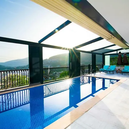 Private Mavi Kalkan